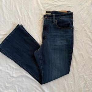 Levi Strauss Classic Blue Denim Jeans Size 32/30 Flare